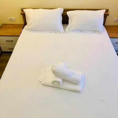 Joy Victoriei 7g-3 Appartement *