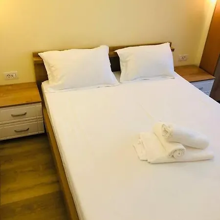 Joy Victoriei 7g-3 Appartement *