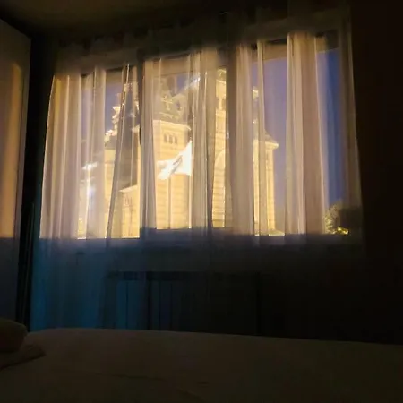 Joy Victoriei 7g-3 *